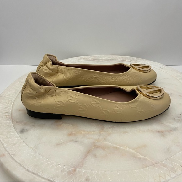 Valentino Mario Ballet Flats Calliope Beige Leather Shoes Monogram Women’s 10 - Picture 4 of 8